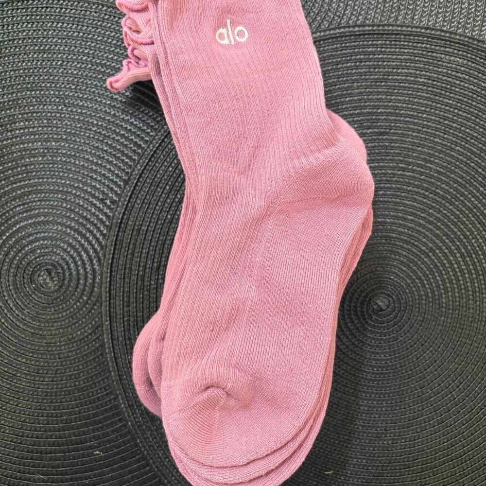 Alo pink socks yoga loungewear